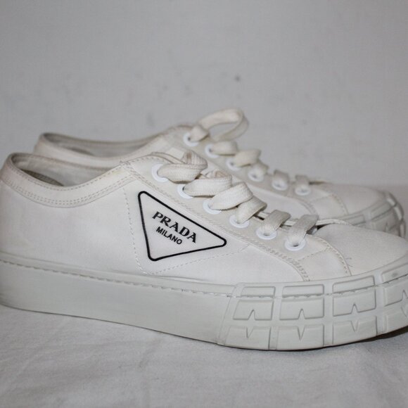 PRADA Canvas Logo Skate Sneakers Flats Lace Up 39.5 - Picture 1 of 8